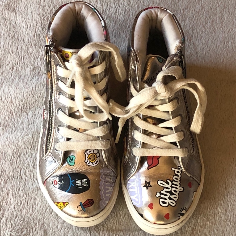❣️OPEN OFFERS❣️ Madden Girl Sneakers ✨ - Picture 3 of 4